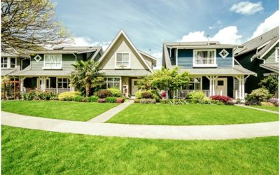 Choosing a Roof Replacement That Complements Your Landscape
